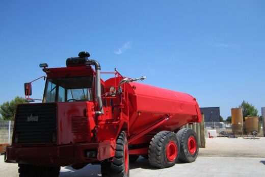Camion d'arrosage