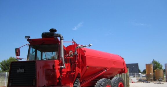 Camion d'arrosage