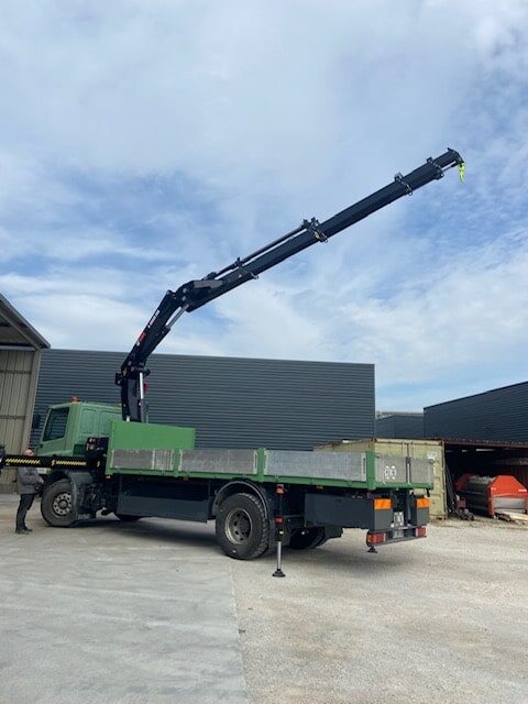 CAMION-GRUE OPERATIONNEL !